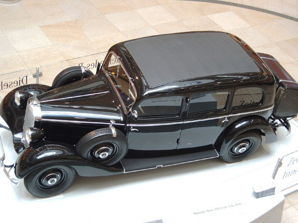 La Mercedes 260D 1936 21325710