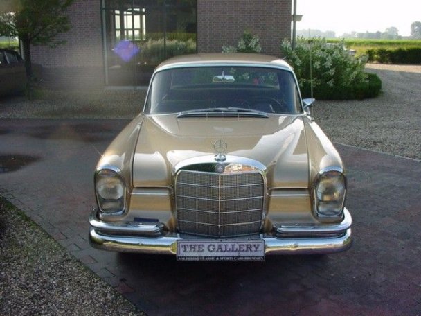 Les Mercedes 230 S / 220 SE Grosse Heckflosse  (W111) 1961-1965   22993010