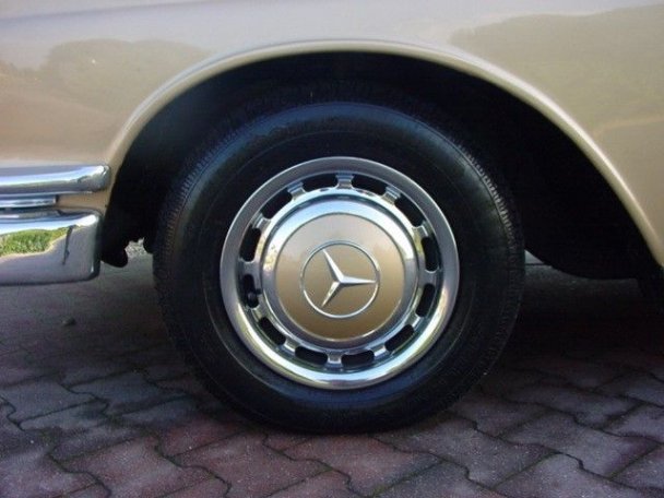 Les Mercedes 230 S / 220 SE Grosse Heckflosse  (W111) 1961-1965   22993015