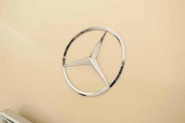 Les Mercedes-Benz 220 SE coupé / cabriolet  (W128) " Ponton" 1958 - 1960 25183614