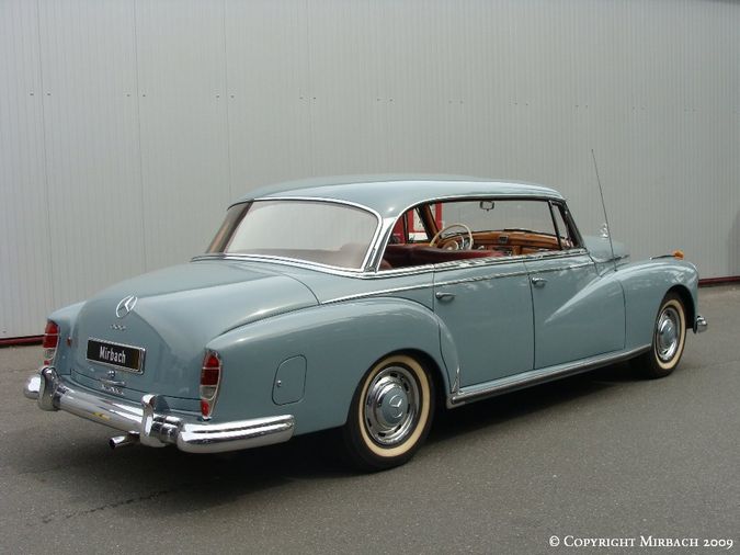 [Historique]Les Mercedes 300/300b/300c/300d (W186 W189) 1951-1962 4_67518