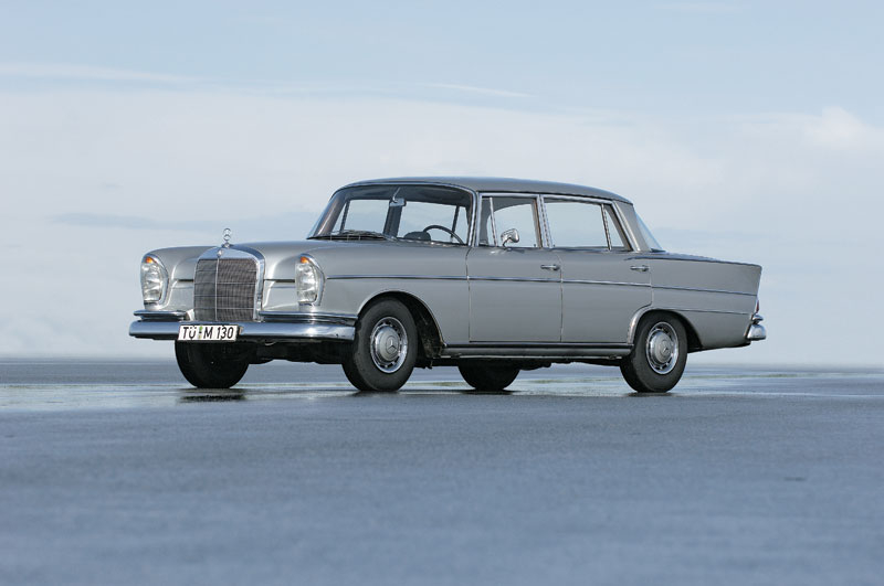 Les Mercedes 230 S / 220 SE Grosse Heckflosse  (W111) 1961-1965   866jp110