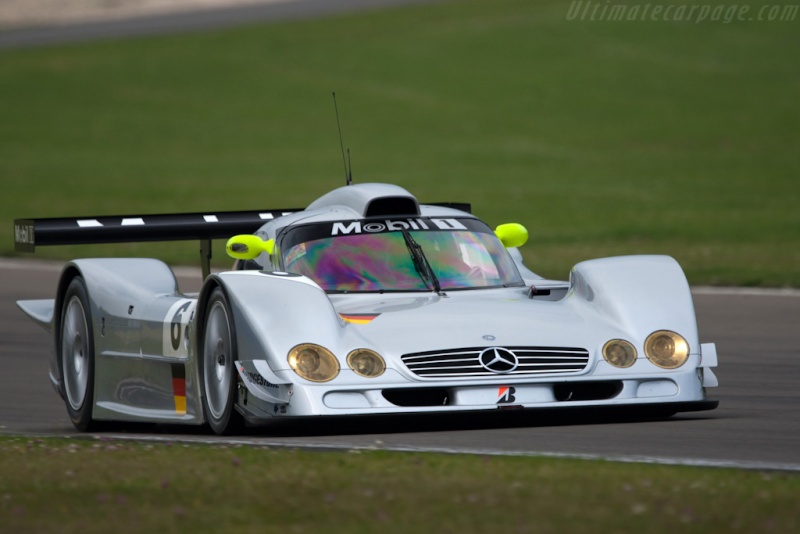 [Historique] La Mercedes CLR (Sport prototypes) 1999 Merc2276