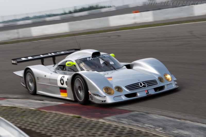 [Historique] La Mercedes CLR (Sport prototypes) 1999 Merc2278