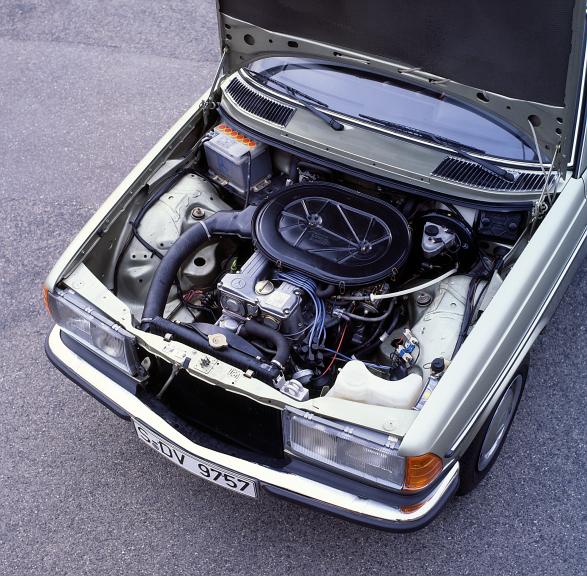 [Historique] La Mercedes Benz (W123) 1976-1985  Merce991