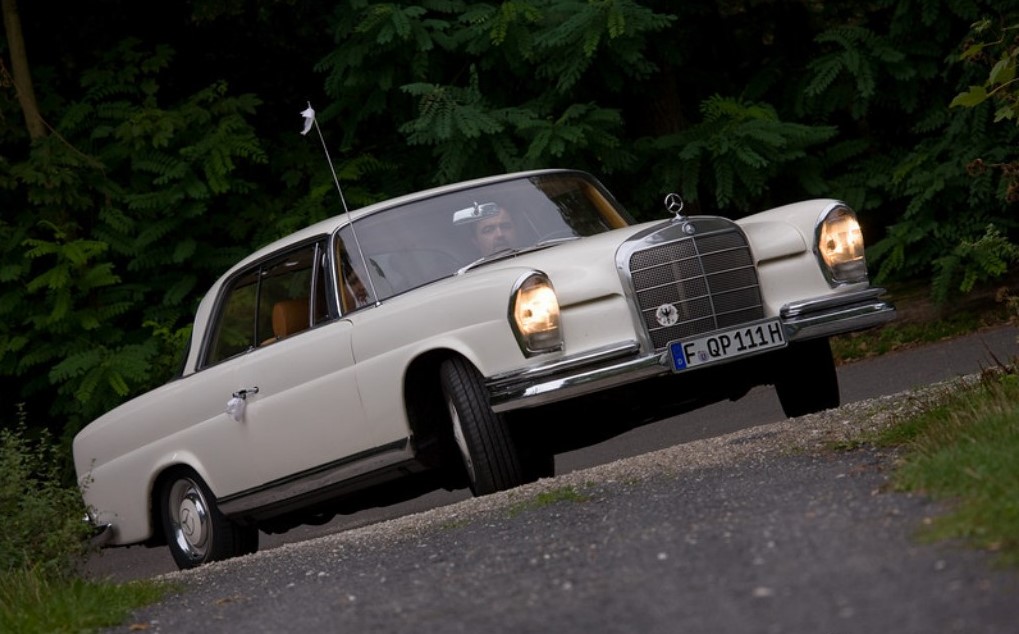 La Mercedes 220 SE / 250SE Coupé (W111) 1961-1965   W108-110