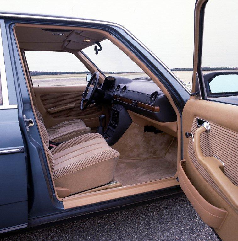 [Historique] La Mercedes Benz (W123) 1976-1985  W123-111