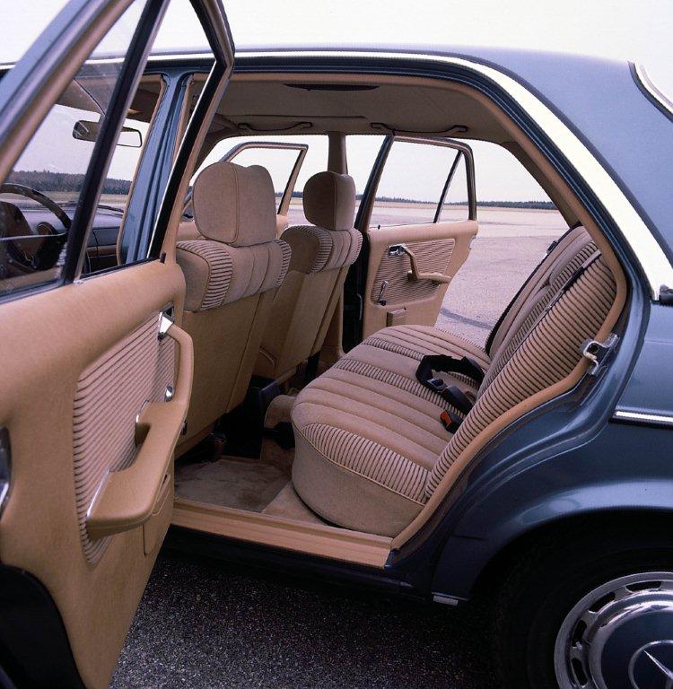 [Historique] La Mercedes Benz (W123) 1976-1985  W123-112