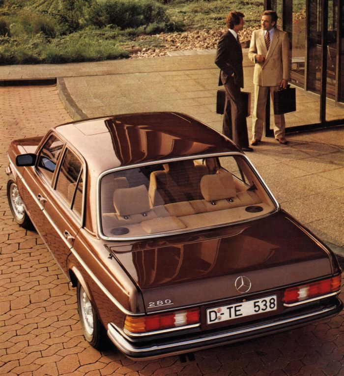 [Historique] La Mercedes Benz (W123) 1976-1985  W123_210