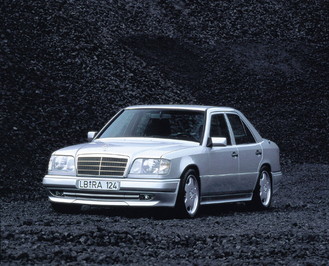 [Historique] La Mercedes 500E - E500 (W124) 1990-1995  W124am10
