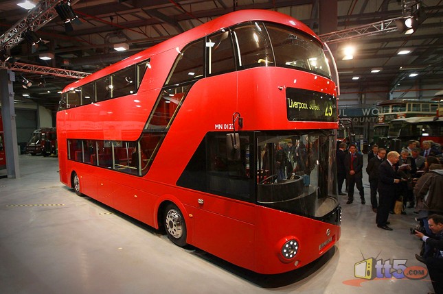 الباصات الجديدة في لندن 3o18