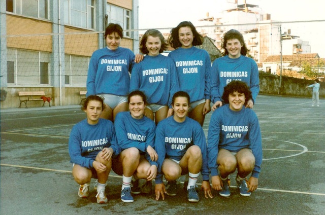 EQUIPO DE VOLEY DEL COLE 1986 198610