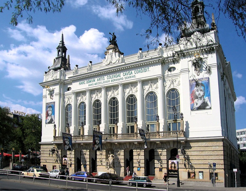 Theater des Westens Theate10