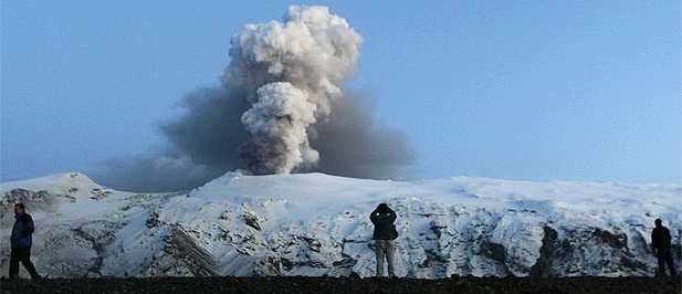 14 de junio 2010 - Volcán de Islandia, Katla, produce 11 sismos en 24 horas . C617x212