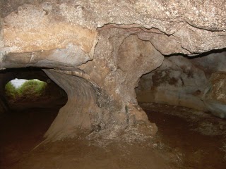 Han descubierto lo que podría ser las cavernas mas grandes del Mundo . Isla_p10
