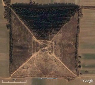 ¿ Pirámides Egipcias en China ? Pirami11