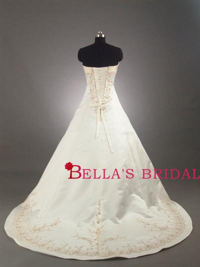 [Breaking Dawn - Part1] La Robe de mariée de Bella (Spoilers) - Page 4 16685611