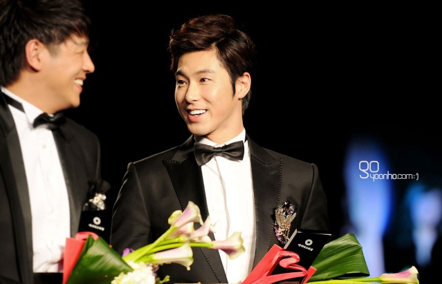 Yunho en Korea Jewelry Awards part 5 1042