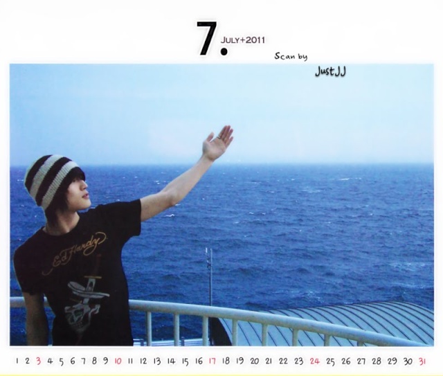 [FOTOS] Jaejoong y su familia - Calendario 2011  1078