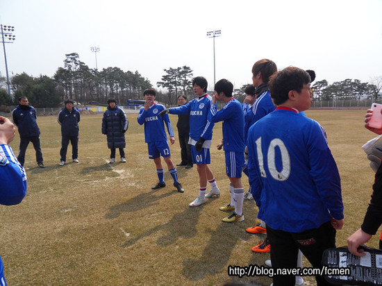 [Foto] Junsu del FC HOMBRES blog de actualización 13112