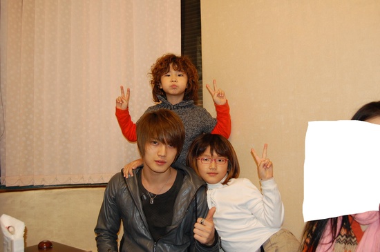 [Foto] Jaejoong con la familia  2242