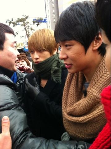 [Foto] JYJ en Myeongdong  882