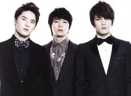 Avex está interfiriendo con las actividades de JYJ en Japón? La controversia sobre la eliminacion del reportaje.  A20