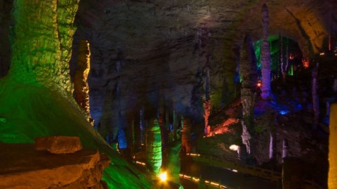 Khám phá những hang động đẹp nhất thế giới Cave-c10