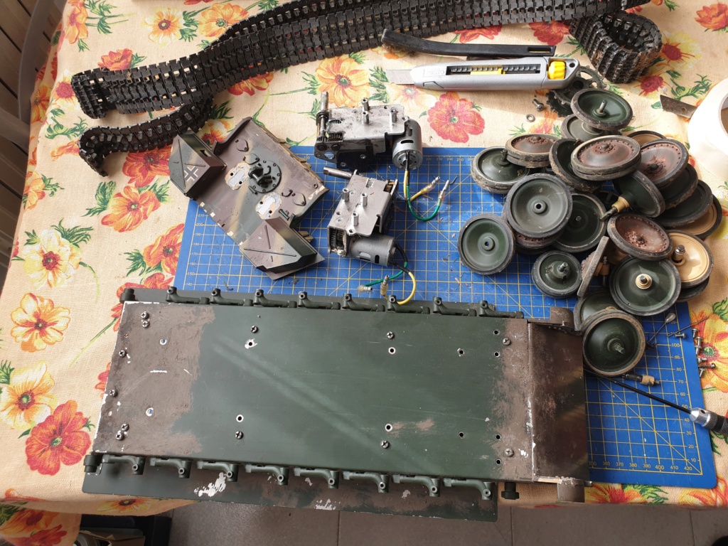 W.I.P. Real Panther Ausf F su base Tamiya by CPT America  - Pagina 3 20211056