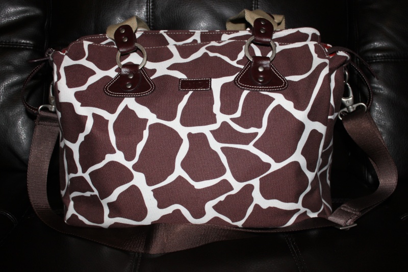 OiOi Tote Giraffe Diaper Bag Review 00414