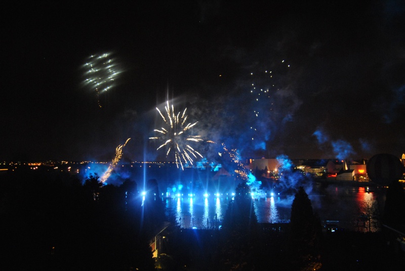 Mickey’s Magical Fireworks & Bonfire  le 4 , 6 et 8 novembre 2013 - Page 3 Octobr13