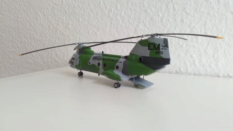 Vertol CH-46F Sea Knight - HobbyBoss 1:72 52394510