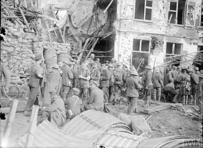 Photos de troupes britanniques et canadiennes.  60ee2710