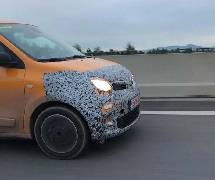 2018 - [Renault] Twingo III restylée - Page 6 E571f010