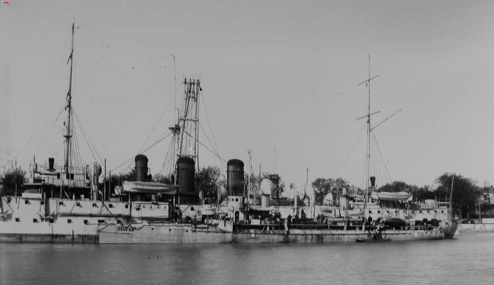 L'Obusier, un contre-torpilleur Rochefortais Dscn0419