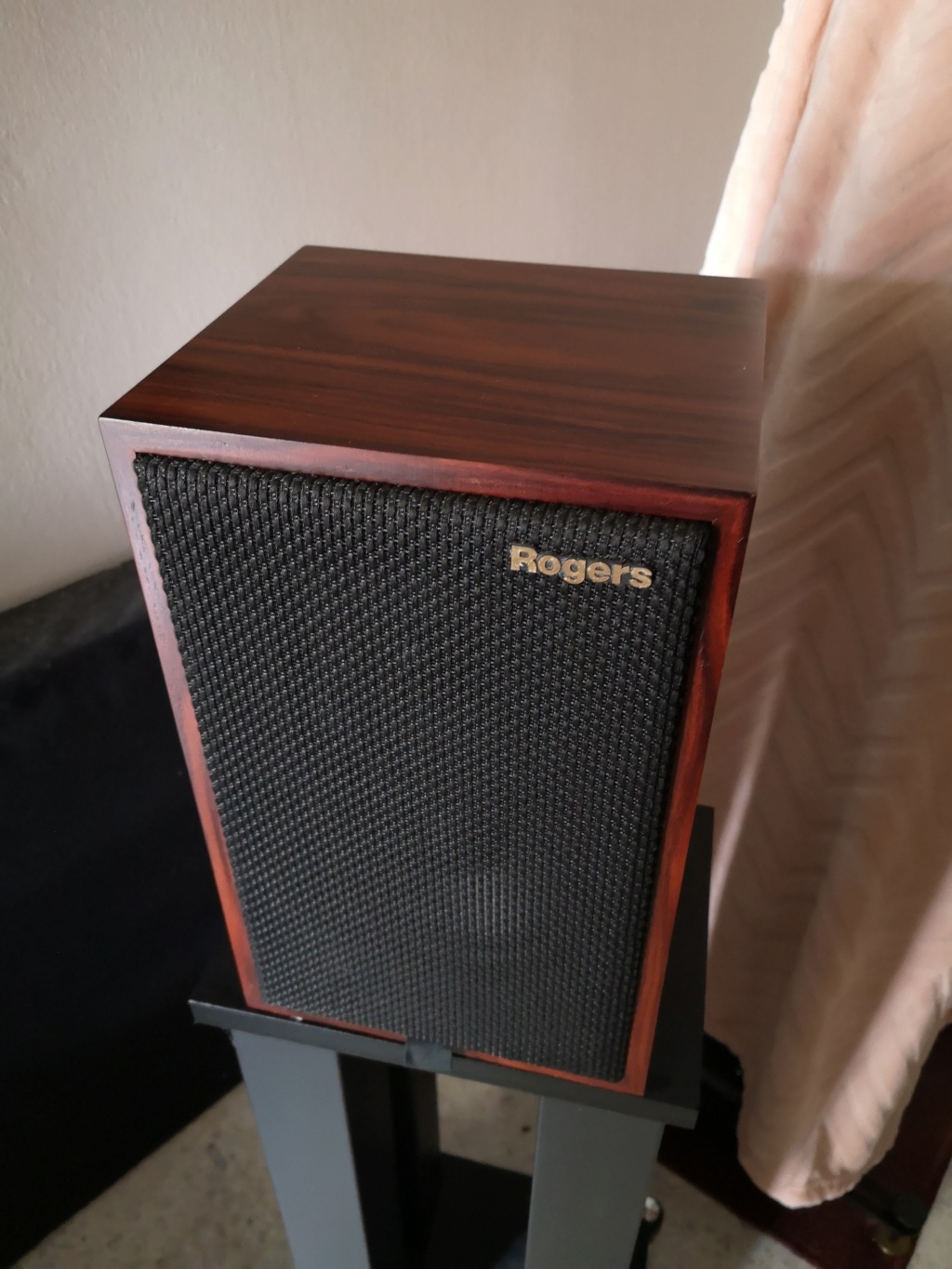 Rogers LS3/5a 60th Anniversary speakers Img_2017