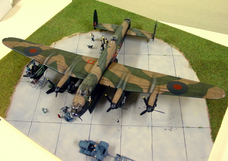 Opération Robinson - Avro Lancaster Mk.1 (HK Model - 1/48) 01_dio10