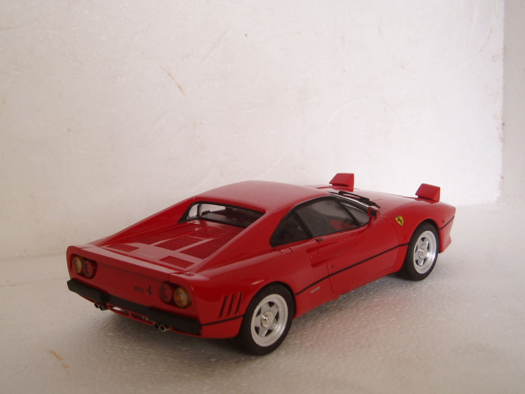 MT: Ferrari 288 GTO  Fujimi 1/24 P5130011