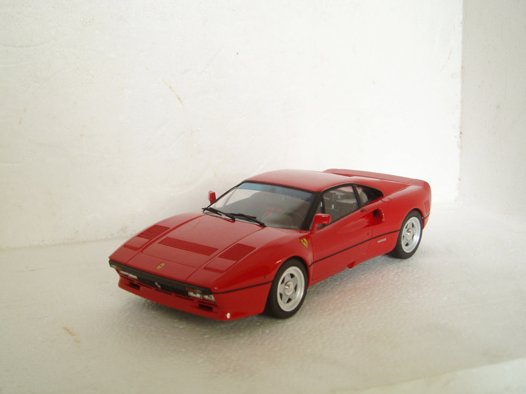 MT: Ferrari 288 GTO  Fujimi 1/24 P5130012