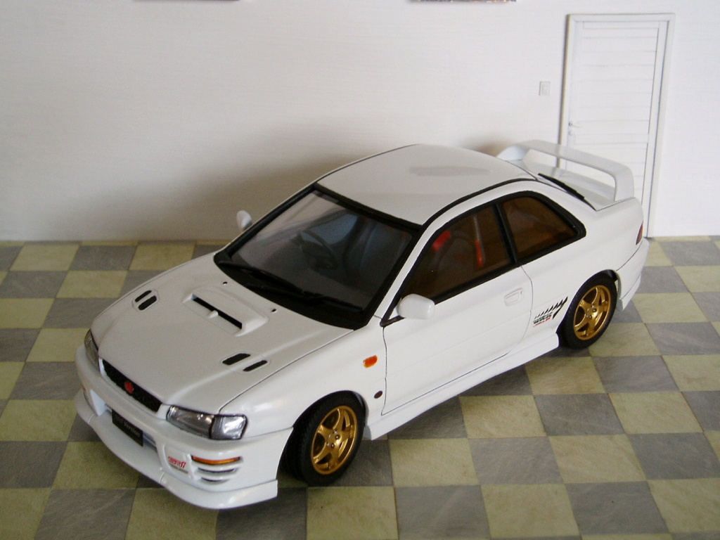 MT: Subaru Impreza WRX Type R STI Version IV - Fujimi 1/24 P7050311