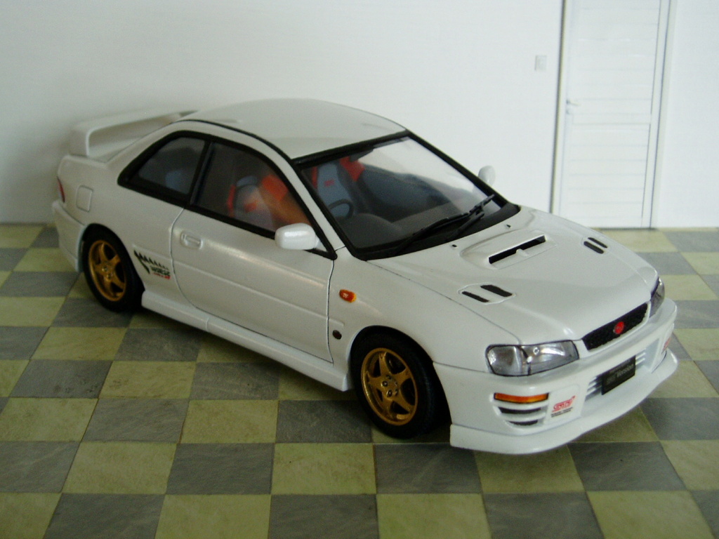 MT: Subaru Impreza WRX Type R STI Version IV - Fujimi 1/24 P7050315