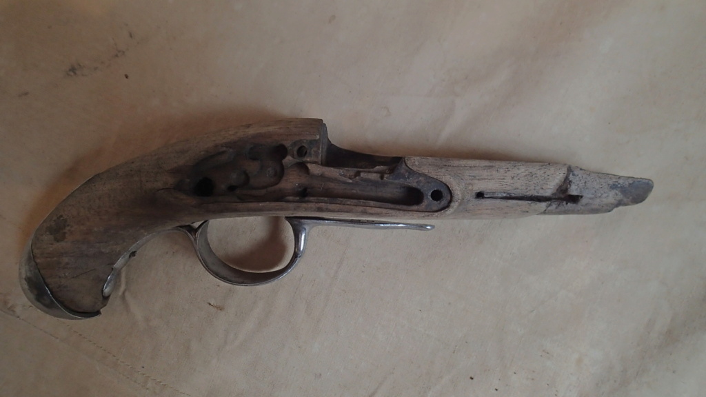 Restauration de deux pistolets à silex français P2170913