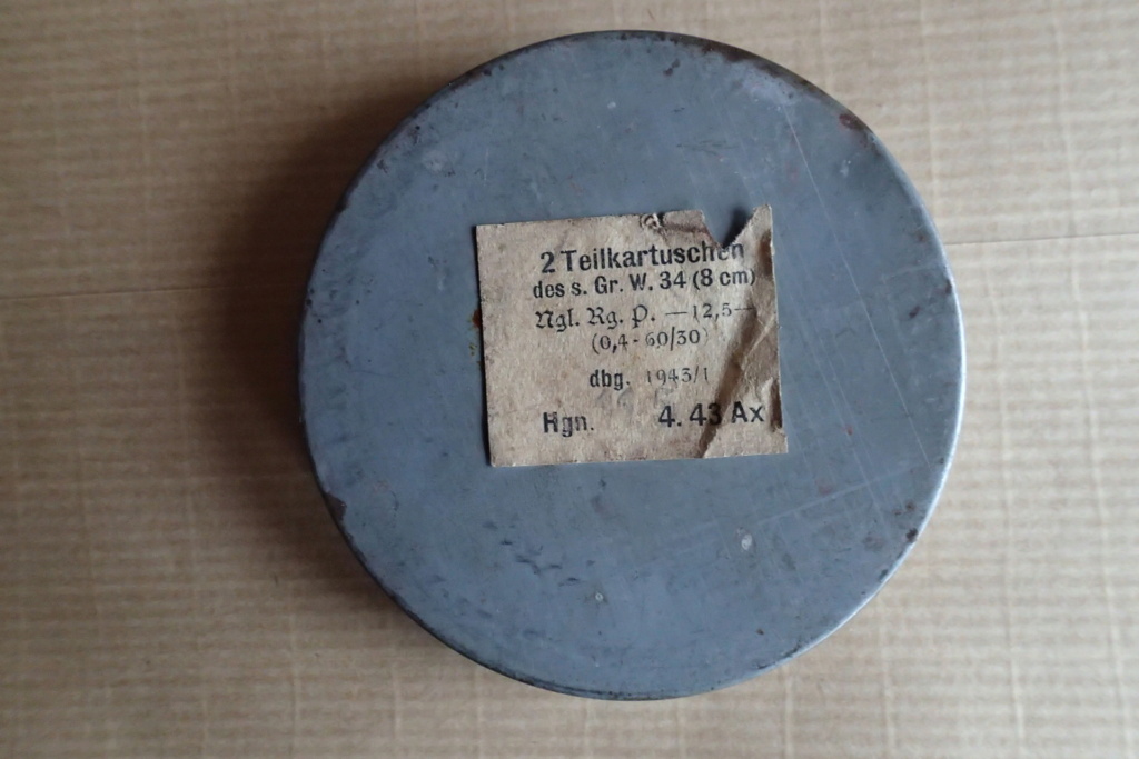 identification boite cylindrique Gr.W.34 P4230810