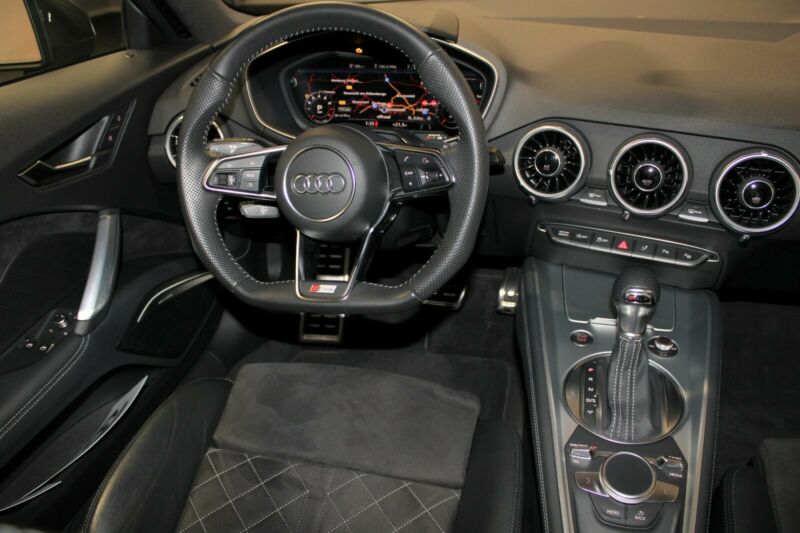 Tomsuits - Audi TT 230 Quattro - Daytona Grey - Alcantara Img_2411