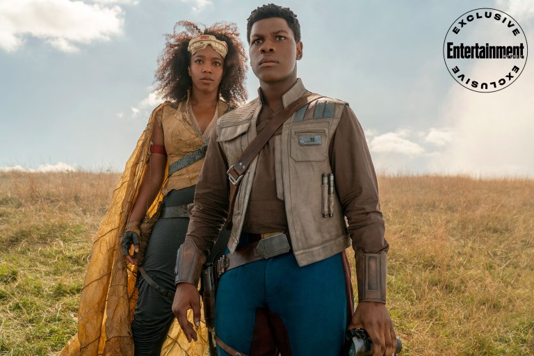 The Rise of Skywalker: Marketing Ew0310