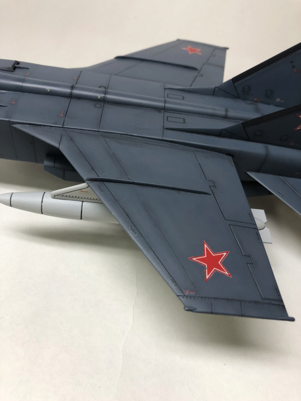 MiG-31 Foxhound, Revell 4377 1/72 Img_0410