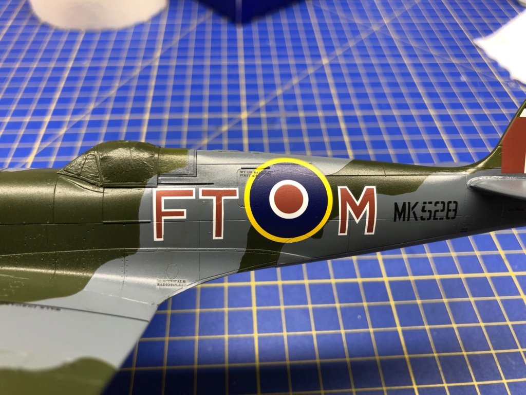 Spitfire Mk IXc Revell 1/48 - Sida 2 Img_1081