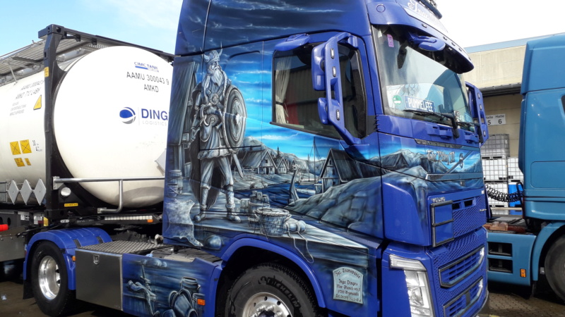  Volvo und Scania im Wikingerkleid !!! 20190336