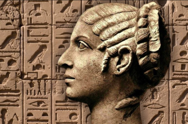 В древних манускриптах нашли неожиданные факты о Клеопатре Screen31