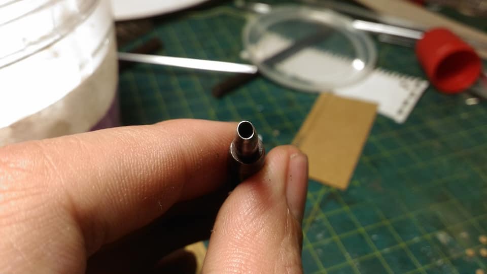 HMS Speedy (1/100) - Scratchbuild de papier - Page 2 49761410
